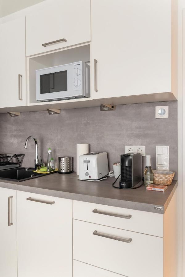 Quiet And Cozy Apartment Next To Mariahilfer Strasse And Naschmarkt With Ac, Minimum 30 Nights Wien Eksteriør billede