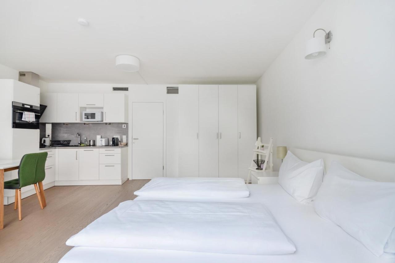 Quiet And Cozy Apartment Next To Mariahilfer Strasse And Naschmarkt With Ac, Minimum 30 Nights Wien Eksteriør billede
