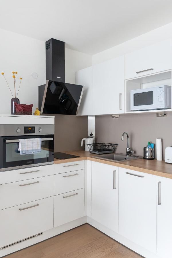 Quiet And Cozy Apartment Next To Mariahilfer Strasse And Naschmarkt With Ac, Minimum 30 Nights Wien Eksteriør billede